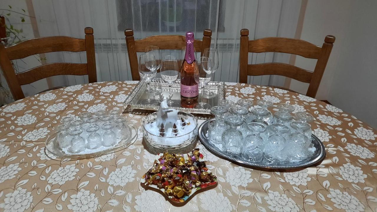 Casuta Din Deal Târgu Neamţ Dış mekan fotoğraf